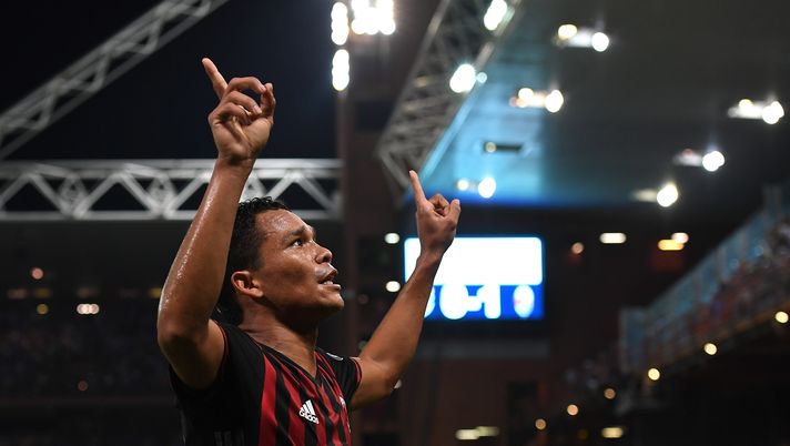 GENOA, ITALY - SEPTEMBER 16: Carlos Bacca of AC Milan celebrates after scoring the opening goal during the Serie A match between UC Sampdoria and AC Milan at Stadio Luigi Ferraris on September 16, 2016 in Genoa, Italy. (Photo by Valerio Pennicino/Getty Images)