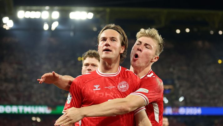 La Danimarca cala il tris alla Grecia e aggancia la Scozia: ancora in gol Hojlund! - immagine 1