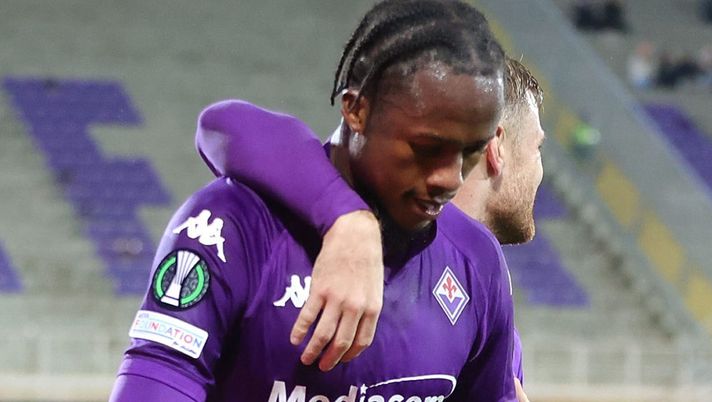 FLORENCE, ITALY - NOVEMBER 28:Christian Kouamé of ACF Fiorentina celebrates after scoring a goal during the UEFA Conference League 2024/25 League match between ACF Fiorentina and Pafos FC at Stadio Artemio Franchi on November 28, 2024 in Florence, Italy. (Photo by Gabriele Maltinti/Getty Images) Kouamè