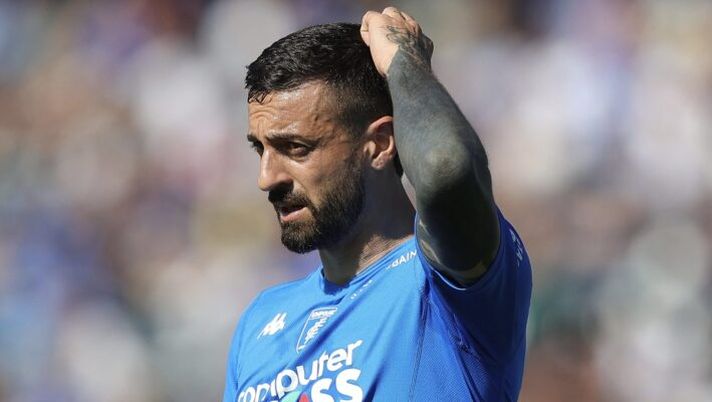 EMPOLI, ITALY - MAY 5: Francesco Caputo of Empoli FC reacts during the Serie A TIM match between Empoli FC and Frosinone Calcio at Stadio Carlo Castellani on May 5, 2024 in Empoli, Italy.(Photo by Gabriele Maltinti/Getty Images) Sconfitta per l’Empoli, è 2-0 per la Samp: Caputo sbaglia un rigore, questi i segnali - immagine 1