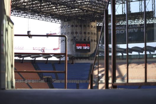 San Siro, Commisso presente in tribuna a seguito della squadra- immagine 2