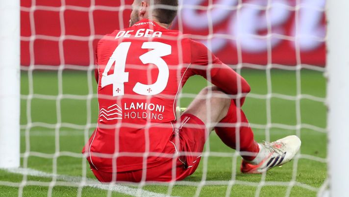 BERGAMO, ITALY - NOVEMBER 30: David de Gea of ACF Fiorentina disappointed during the Serie A match between Atalanta BC and ACF Fiorentina at Gewiss Stadium on November 30, 2025 in Bergamo, Italy. (Photo by Marco Luzzani/Getty Images) Cecchi: “Fiorentina? Per salvarsi adesso serve l’acquasanta di Montesenario” - immagine 1