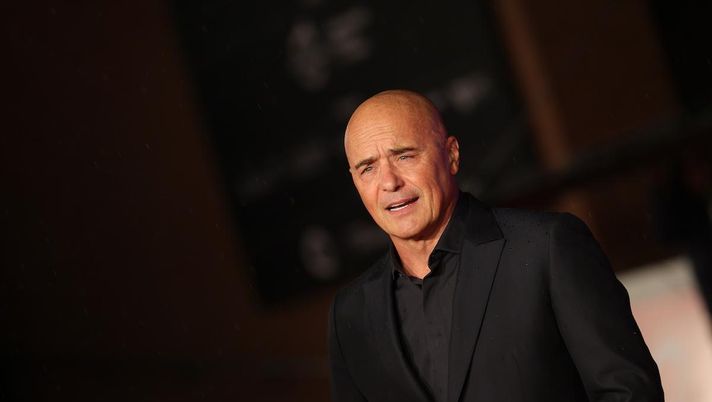 Zingaretti attacca Sky: “Siete i più bravi di tutti, però fate i seri! Rigore Roma? Je rode” Zingaretti attacca Sky: “Siete i più bravi di tutti, però fate i seri! Rigore Roma? Je rode” - immagine 1