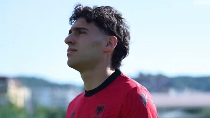 Albania KO contro Israele, ma Hasa esulta: debutto assoluto con la nazionale maggiore Albania KO contro Israele, ma Hasa esulta: debutto assoluto con la nazionale maggiore - immagine 1