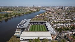 Fulham, piscina sul tetto dello stadio e prezzi folli per i biglietti