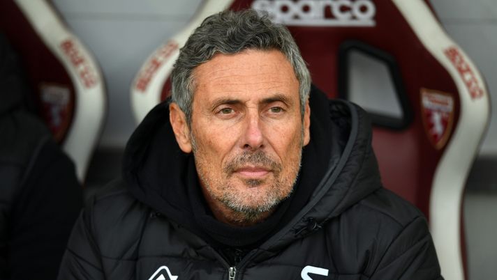 TURIN, ITALY - JANUARY 15: Luca Gotti, Head Coach of Spezia Calcio, looks on prior to the Serie A match between Torino FC and Spezia Calcio at Stadio Olimpico di Torino on January 15, 2023 in Turin, Italy. (Photo by Valerio Pennicino/Getty Images) Torino-Spezia 0-1, Gotti: “Abbiamo preparato la gara sulle loro caratteristiche” - immagine 1