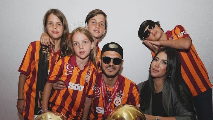 Wanda Nara celebra Icardi: “Sei il più grande in Turchia. Mi mandavano a cucinare ma…”  Wanda Nara celebra Icardi: “Sei il più grande in Turchia. Mi mandavano a cucinare ma…” - immagine 1