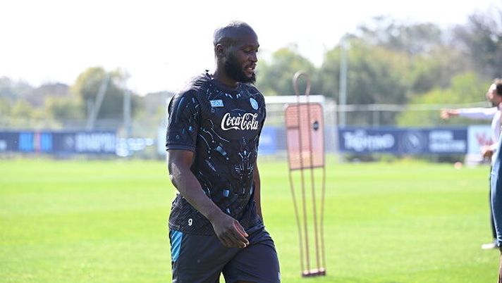 Il Napoli di Antonio Conte torna ad allenarsi mettendo nel mirino la sfida al Lecce in programma sabato prossimo alle 18