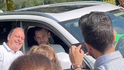 VIDEO FCIN1908 / Vigilia di Inter-Milan, De Vrij e Klaassen si fermano con i tifosi ad Appiano