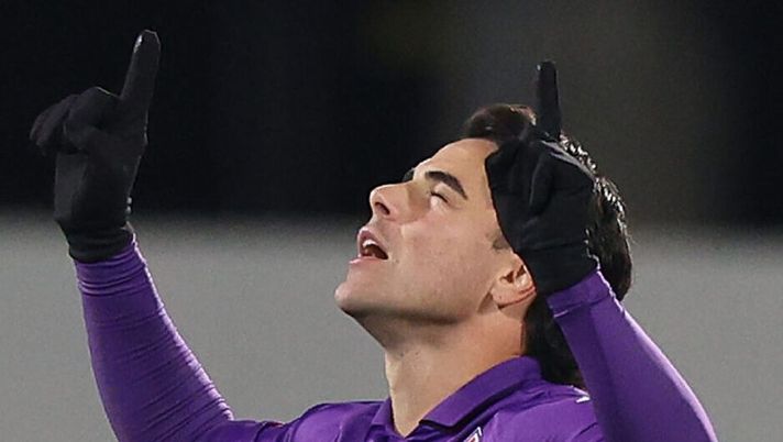 FLORENCE, ITALY - DECEMBER 4: Riccardo Sottil of ACF Fiorentina celebrates after scoring the team's second goal during the Coppa Italia match between ACF Fiorentina and Empoli FC at Artemio Franchi on December 4, 2024 in Florence, Italy. (Photo by Gabriele Maltinti/Getty Images) Sottil