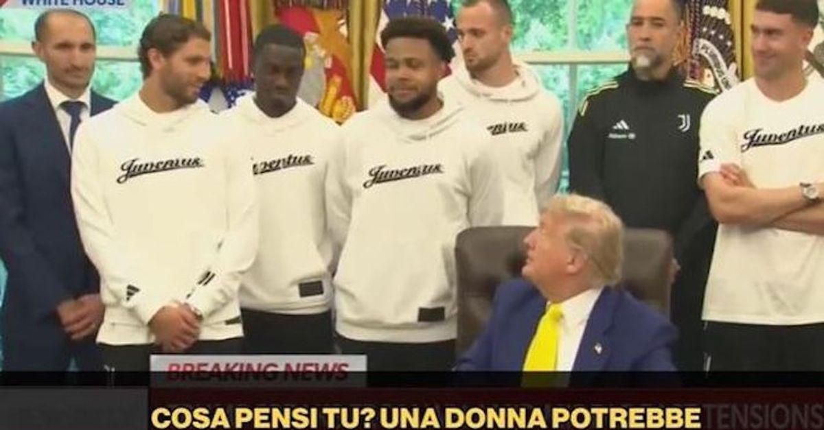 Trump imbarazza la Juventus alla Casa Bianca: ecco cosa ha fatto | VIDEO Trump imbarazza la Juventus alla Casa Bianca: ecco cosa ha fatto | VIDEO