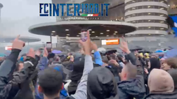 VIDEO FCIN1908 / Milan-Inter, clima ‘caldo’ a San Siro: tifosi nerazzurri scatenati