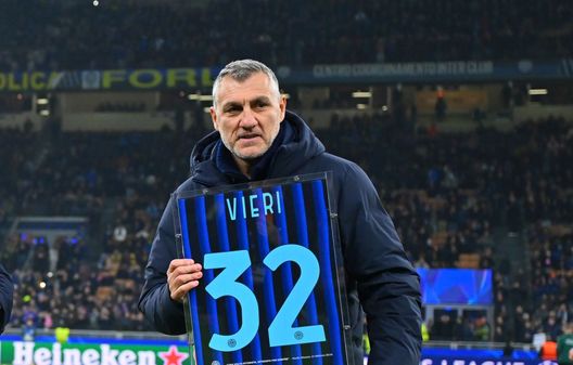 Vieri: “Vincere un altro trofeo per l’Inter sarebbe importante, ha fatto una grande campionato”- immagine 2