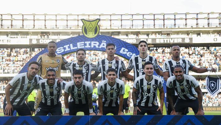 Botafogo, che festa a Copacabana! I tifosi celebrano l’impresa contro il PSG - immagine 1