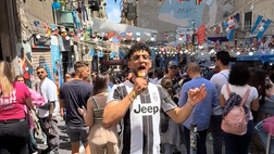 Girare a Napoli con una maglietta della Juve è possibile? La reazione dei napoletani