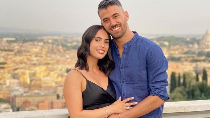 Foto: instagram Spinazzola e la sua Miriam festeggiano 14 anni insieme. Lei: “Senza mai…” - immagine 1