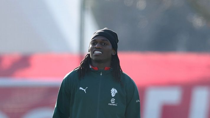 Rafael Leao (attaccante AC Milan), qui durante una seduta di allenamento con i rossoneri a Milanello | Milan News (Getty Images) Il Milan vuole gratificare Leao: avviati i contatti per il rinnovo di contratto