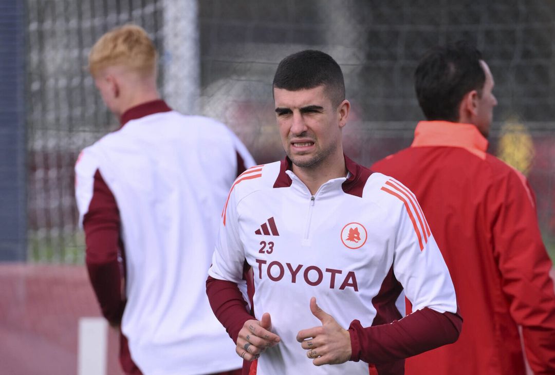 Trigoria, il primo allenamento in vista del Bologna dopo il derby – FOTO GALLERY - immagine 9