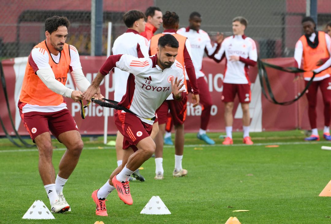 Roma, meno due giorni dal Napoli: Dybala parzialmente in gruppo – FOTO GALLERY - immagine 11