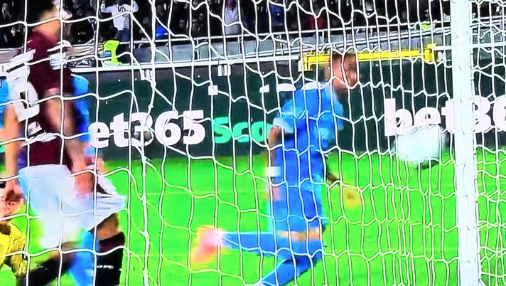 Torino-Napoli 1-0, Lang acciuffa il pareggio ma è annullato per fuorigioco – VIDEO Torino-Napoli 1-0, Lang acciuffa il pareggio ma è annullato per fuorigioco – VIDEO - immagine 1