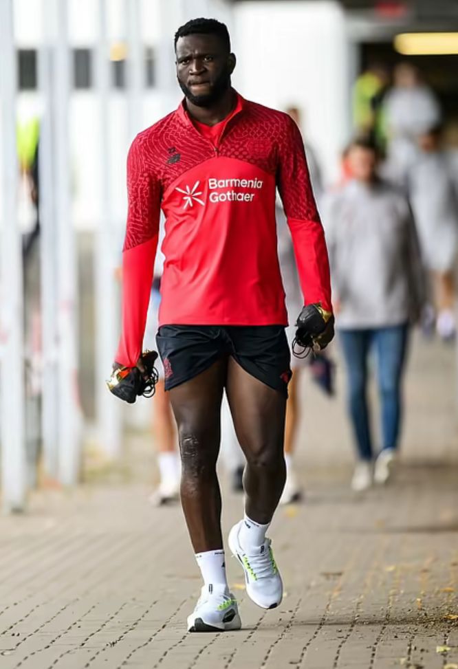 La rivelazione di Boniface sulle visite mediche saltate con il Milan e le foto del ginocchio- immagine 3