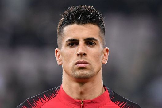 João Cancelo bloccato all’aeroporto, il Barcellona non ha i fondi- immagine 2