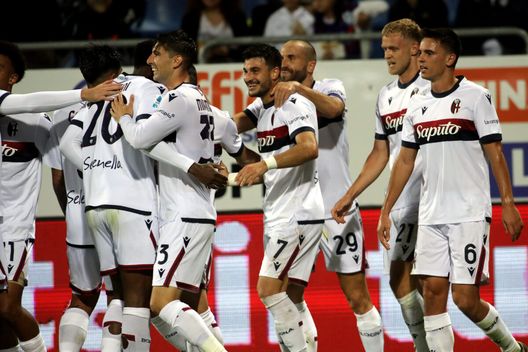 Getty Images Il Bologna espugna Cagliari: in gol Orsolini e Odgaard. Lecce-Verona, decide Dorgu - immagine 1