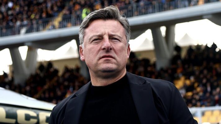 LECCE, ITALY - FEBRUARY 08: Head coach of Udinese Calcio Kosta Runjaic prior the Serie A match between US Lecce and Udinese Calcio at Stadio Via del Mare on February 08, 2026 in Lecce, Italy. (Photo by Maurizio Lagana/Getty Images) Runjaic: “Zaniolo ha bisogno di tempo! Come sta ora, non mi aspetto miracoli. Sugli errori di Solet dico…” - immagine 1