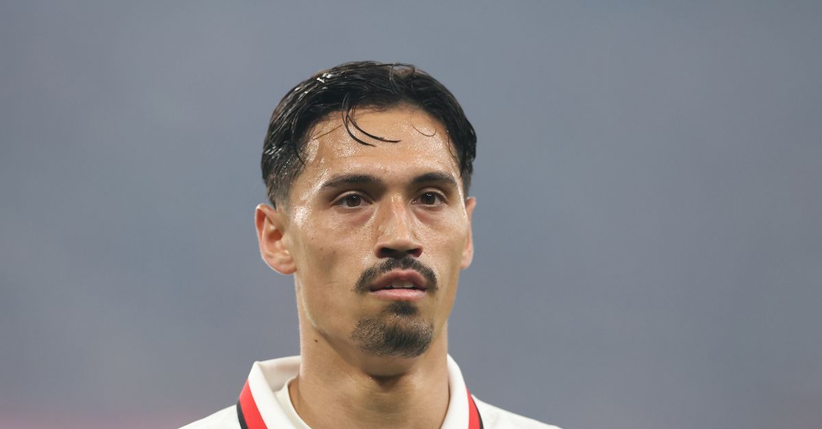 Milan, Reijnders: “Dopo ogni partita chiamo papà. Ora segno di più perché …” Milan, Reijnders: “Dopo ogni partita chiamo papà. Ora segno di più perché …”