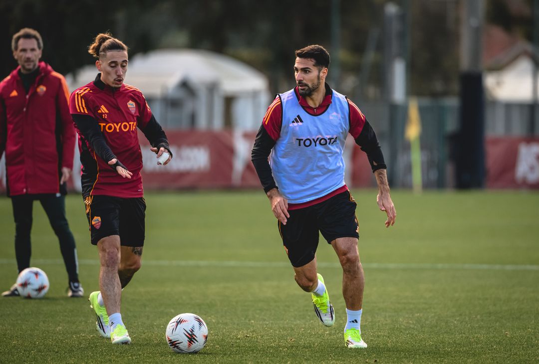 Trigoria, l’allenamento a -2 dal Panathinaikos e la visita di Montella – FOTO GALLERY - immagine 6