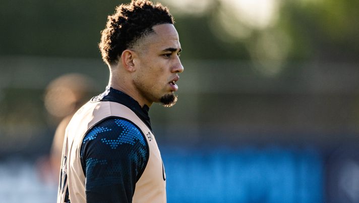 Calciomercato AC Milan Okafor Napoli