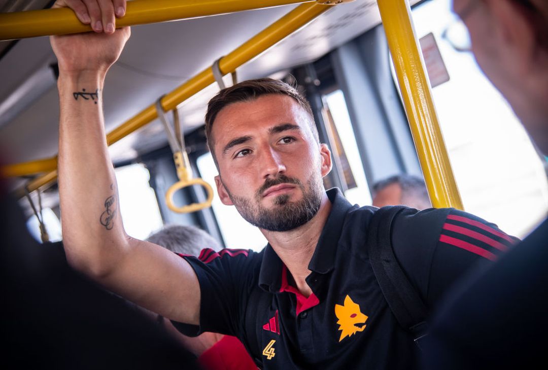 Fiumicino, la Roma parte per Verona: tornano Dybala e Pellegrini - immagine 6