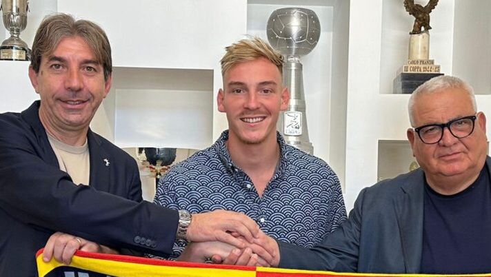 UFFICIALE – Pierret è un nuovo giocatore del Lecce: la nota del club - immagine 1