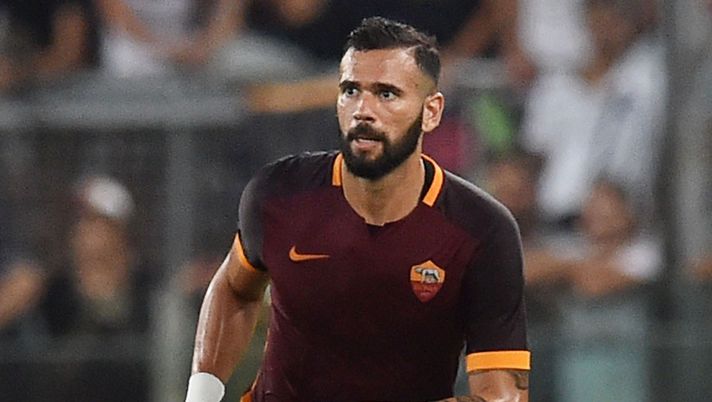 ROME, ITALY - AUGUST 14: Leandro Castan of AS Roma in action during the pre-season friendly match between AS Roma and Sevilla FC at Olimpico Stadium on August 14, 2015 in Rome, Italy. (Photo by Giuseppe Bellini/Getty Images)