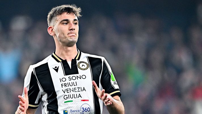 GENOA, ITALY - APRIL 4: Lorenzo Lucca of Udinese looks on during the Serie A match between Genoa and Udinese at Stadio Luigi Ferraris on April 4, 2025 in Genoa, Italy. (Photo by Simone Arveda/Getty Images) Lucca