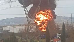 Calenzano, forte esplosione in stabilimento Eni. Due vittime confermate