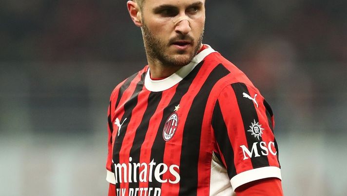 Santiago Gimenez (attaccante Milan) | Getty Images Calciomercato, l'idea di Milan e Roma: scambio Gimenez-Dovbyk?