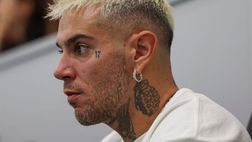 Caso Ultras, il pm di Milano: “Emis Killa molto vicino all’ex capo della Sud Luca Lucci”