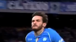 L’esultanza di Kvaratskhelia diventa una cover di un disco: l’esilarante clip social