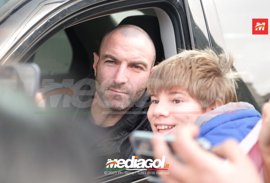 FOTO Como-Palermo, il Palermo in partenza dal ‘Renzo Barbera’ (GALLERY)- immagine 1