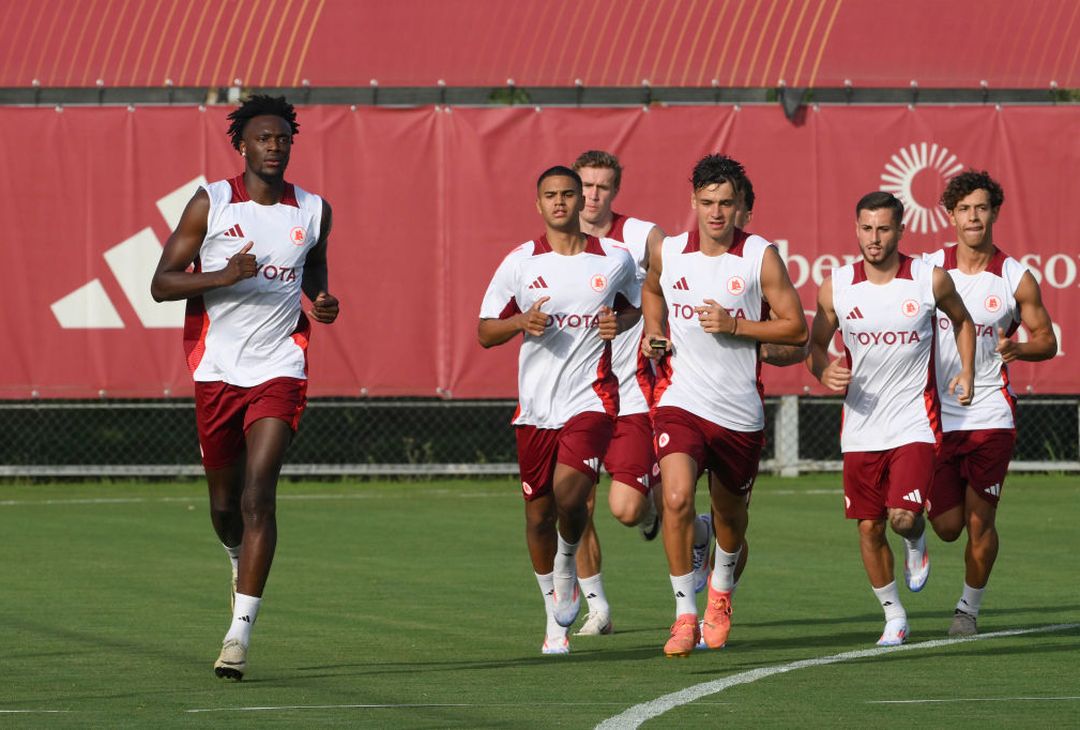 Roma, inizia il ritiro – FOTO GALLERY - immagine 41