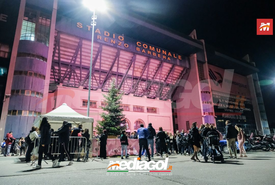 FOTO Palermo: Accardi, Saric e Gomes accendono l’albero al ‘Barbera’ (Gallery) - immagine 64