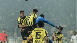 Maxi Olivera e il suo Penarol scrivono la storia del calcio uruguaiano