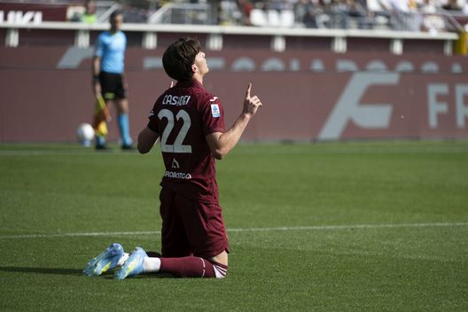 Serie A, Cagliari-Cremonese 1-0: decide Esposito. Casadei-gol: Torino-Verona 2-1- immagine 2