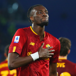 Abraham: l'attaccante della Roma eletto calciatore del mese AIC in Serie A  (FOTO) » LaRoma24