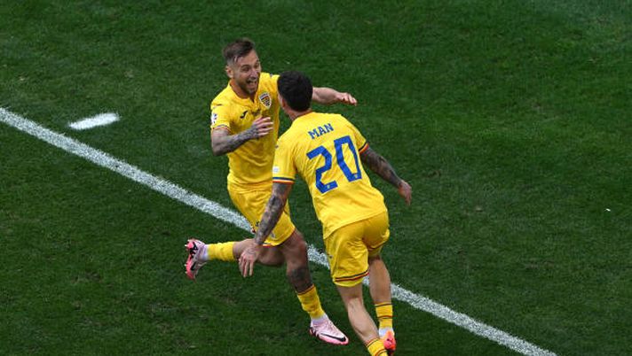 Dennis Man “a servizio” della storia: il record in Romania-Ucraina - immagine 1