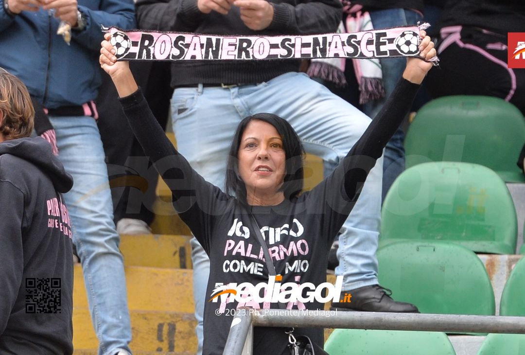 FOTOTIFO Palermo-Cittadella 0-1, gli scatti ai tifosi al “Renzo Barbera” (GALLERY) - immagine 9