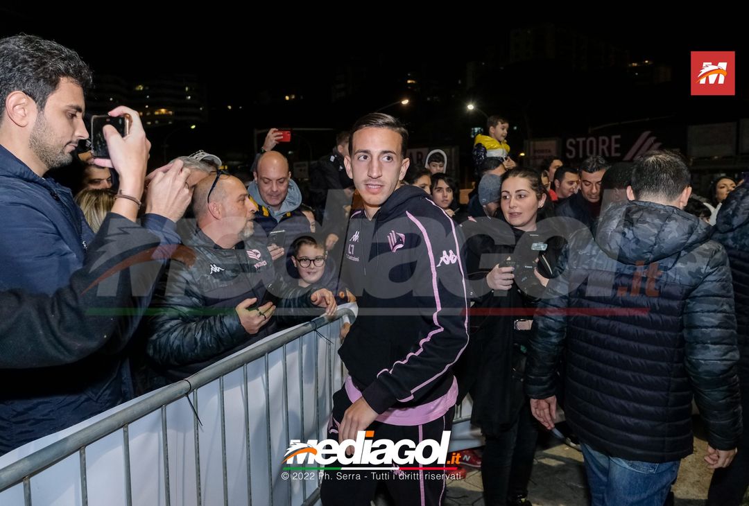 FOTO Palermo: Accardi, Saric e Gomes accendono l’albero al ‘Barbera’ (Gallery) - immagine 16