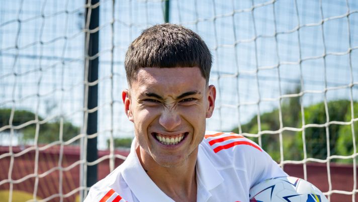 Soulé, scatto con la nuova divisa: “Fiero di indossare questa maglia” - immagine 1