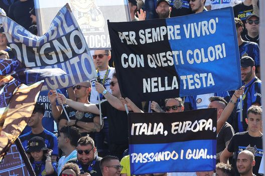 Repubblica – Fischietti, la Curva non si ferma e li distribuirà: rischio multa di 22 euro- immagine 3